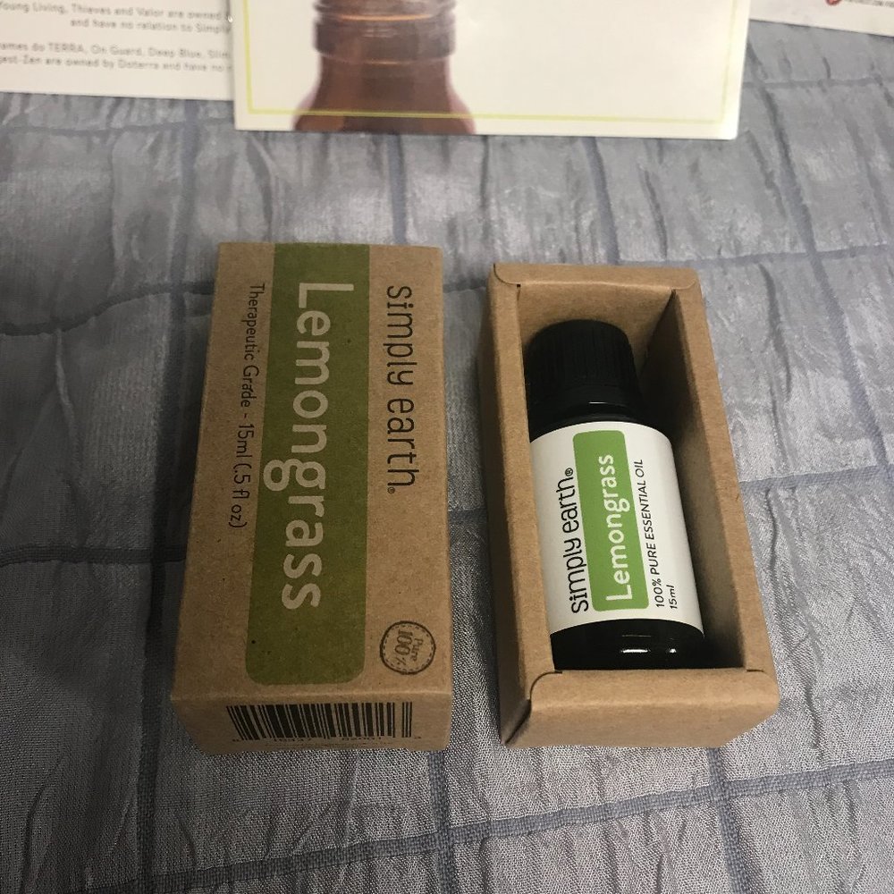 Simply Earth Lemongrass Essential Oil 15ml NIB